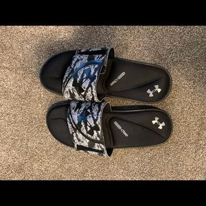Under armour slides